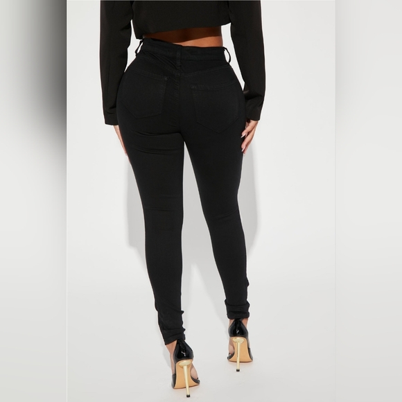 *NWT* Fashion Nova - Petite Canopy Jeans - Picture 4 of 10